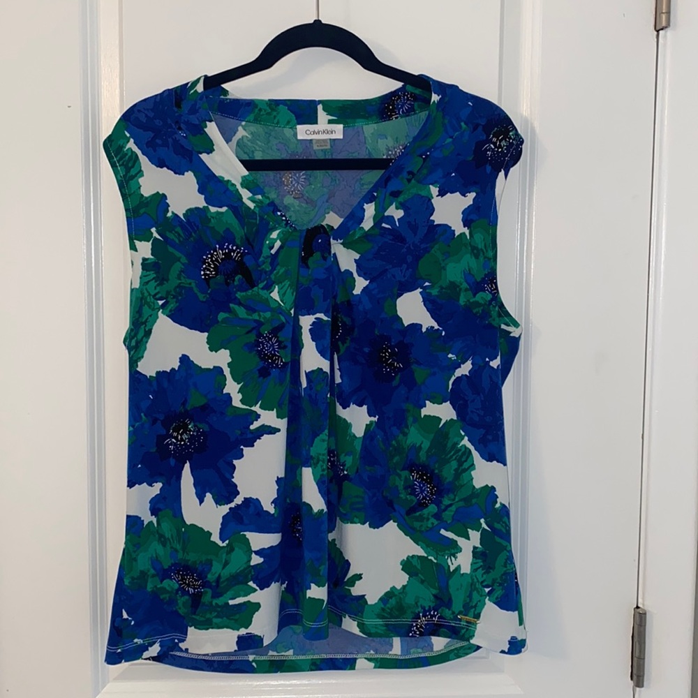 Calvin Klein Size XL Blue, Green, White, Floral Sleveless Top